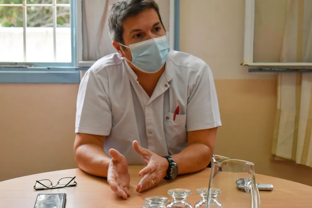 Viedma accede a espaciar la segunda dosis de la vacuna para inmunizar a mas personas 