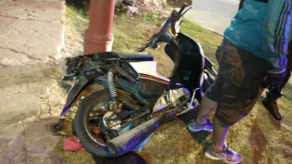 Motochorros escapaban de la policía, atropellaron y mataron a una embarazada