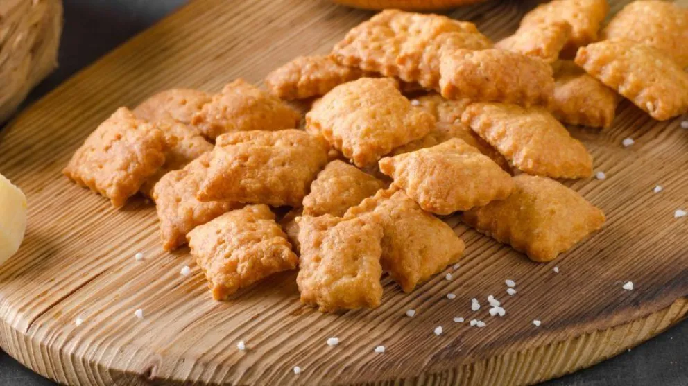 Imperdibles: prepará galletitas de queso con sólo 4 ingredientes
