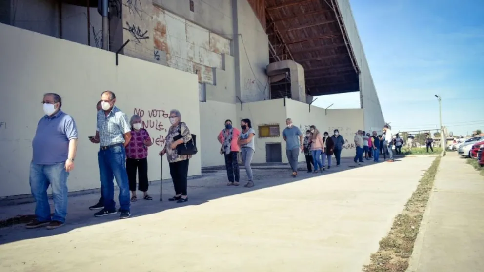 Ni la Semana Santa paraliza las actividades en el Fioravanti Ruggeri