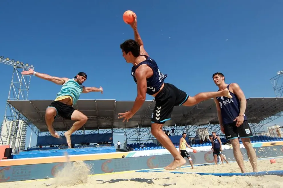 Presentan al preseleccionado argentino masculino de beach handball