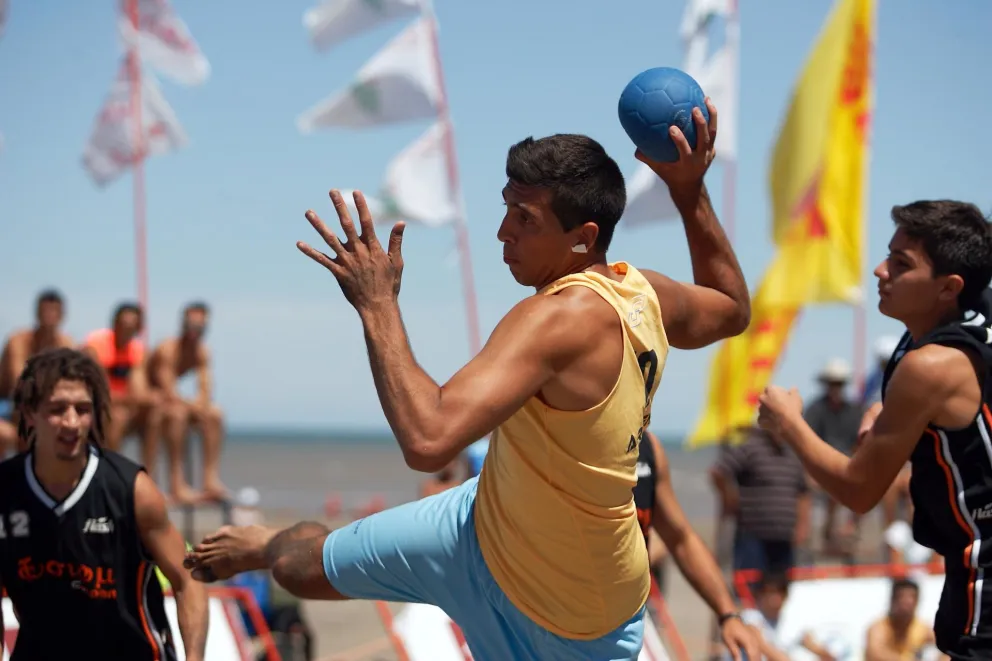 El preseleccionado nacional de beach handball entrenará en El Cóndor