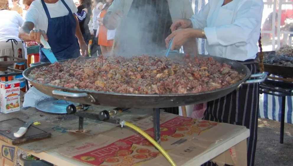 Se viene la Paella Gigante solidaria, en El Cóndor 