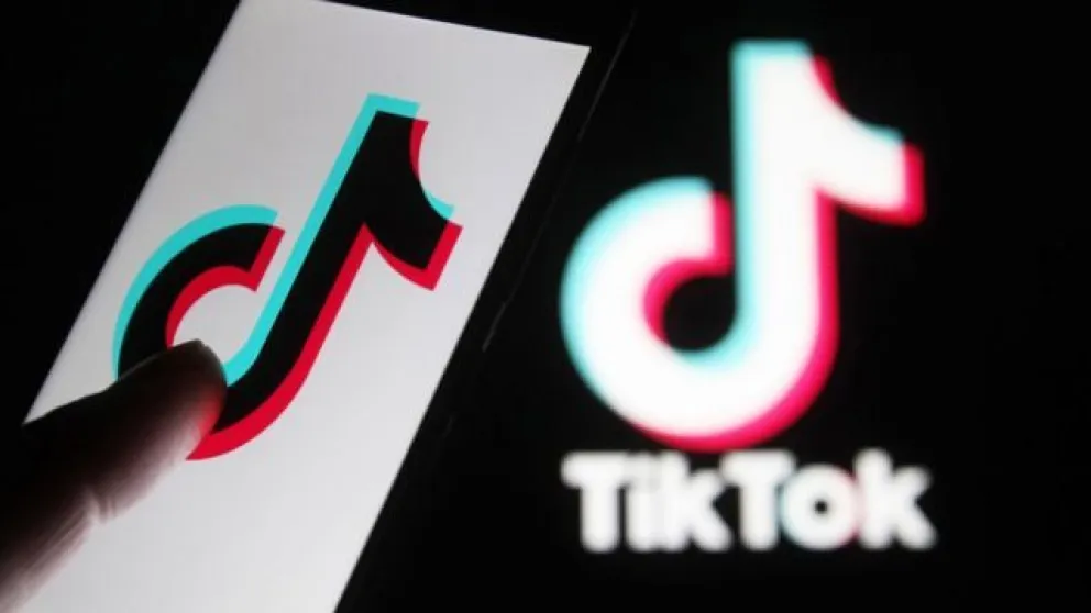 Una niña de 7 años sufrió un coma alcohólico por hacer un desafío de TikTok