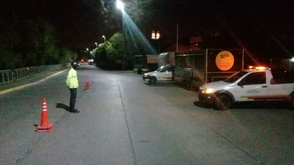 Intensos controles para evitar la circulación de personas después de las 2 AM