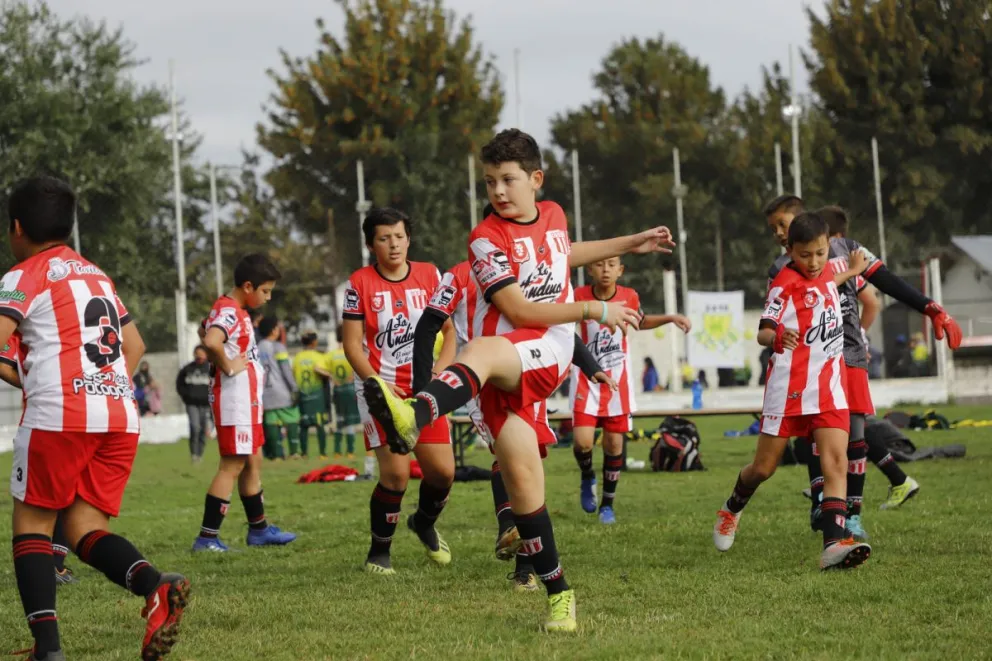 Se juega la octava edición de la Bariloche CUP con más de mil chicos