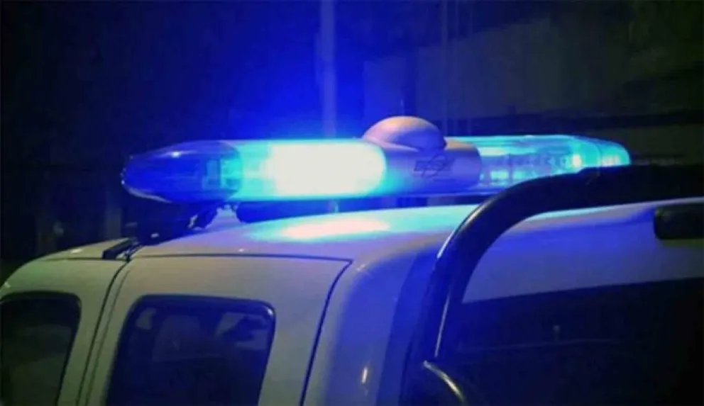 Hallaron muerta a una policía e investigan el accidente y abandono de persona