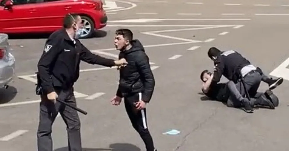 Video: agreden a guardias que les prohíben ingresar al hospital sin barbijo