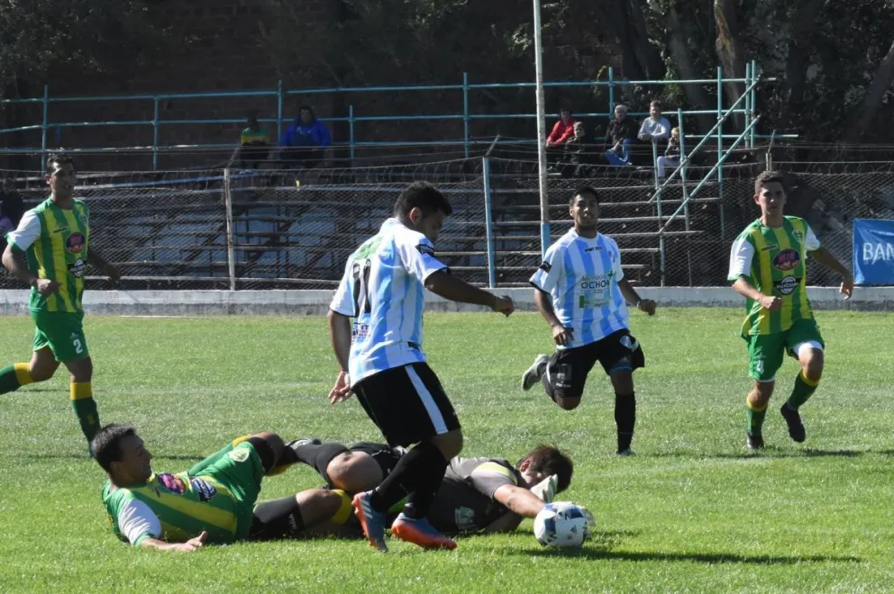 El duelo Fortín-Sol de Mayo marcará el regreso del fútbol local