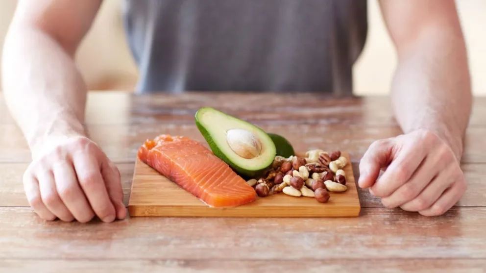Las dietas bajas en grasas aumentan el riesgo de padecer enfermedades en hombres