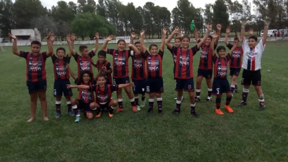 Liga Rionegrina: las niñas pueden jugar en formativas