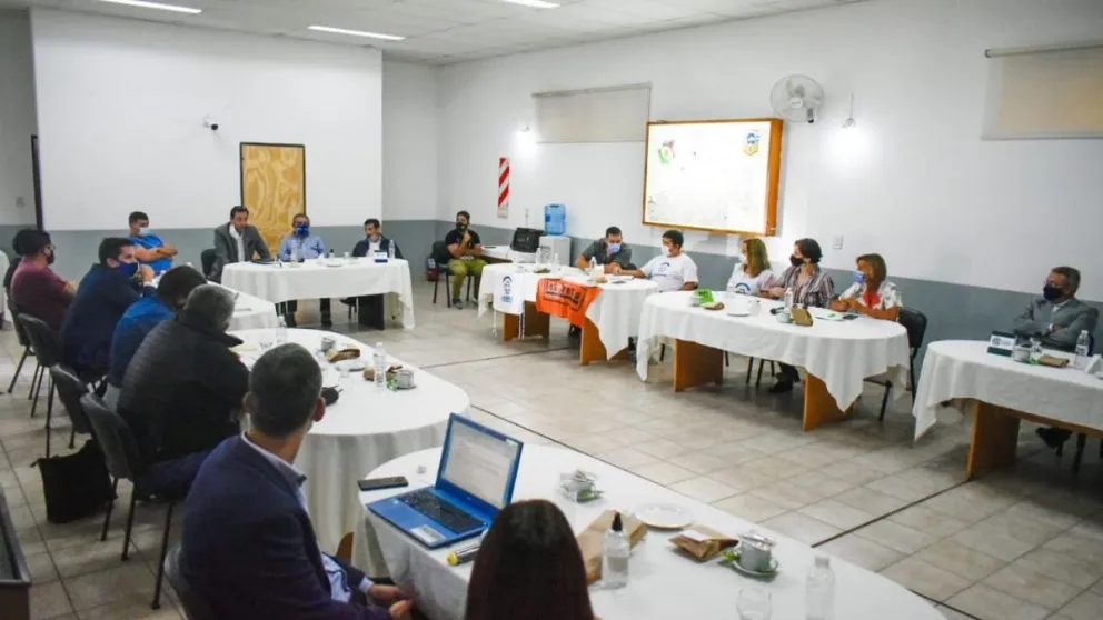 Gobierno y gremios estatales iniciaron discusiones por convenio de trabajo