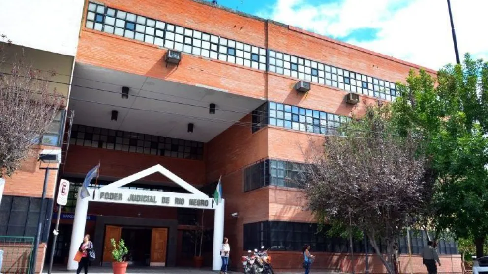 Caso Huichaqueo: La defensa del policía cargó contra la fiscalía