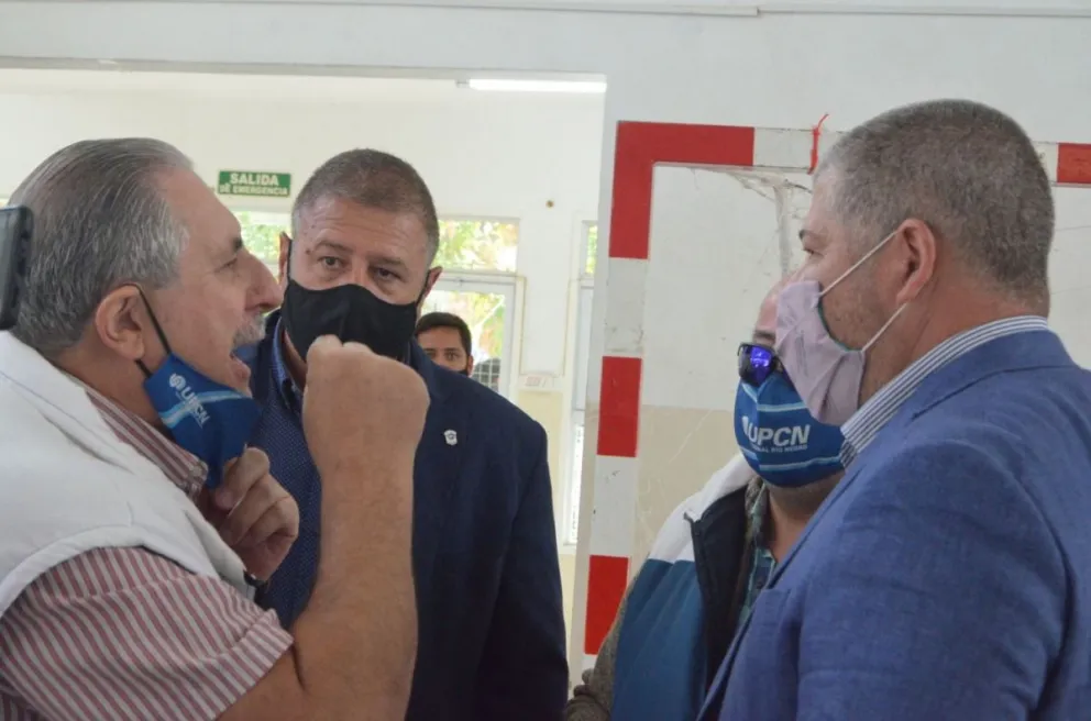 El gobierno irá a la Justicia contra UPCN, por la violenta irrupción en escuela