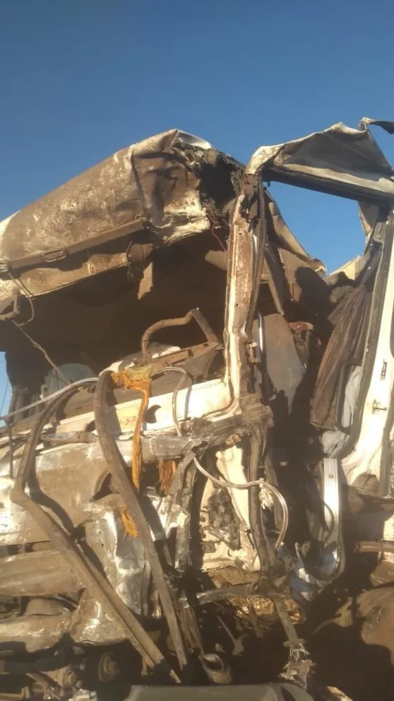 Se investigan las causales del violento choque de camiones en ruta nacional 3