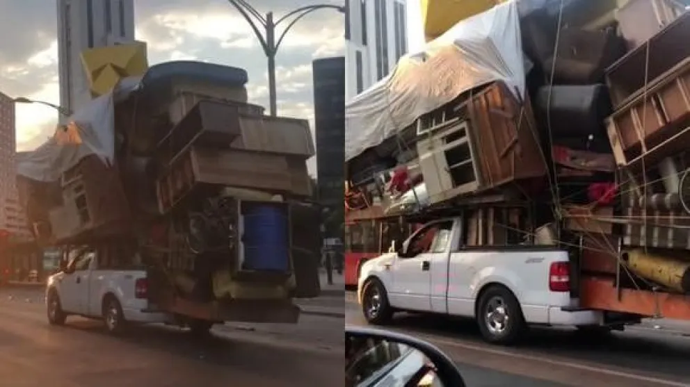¡Cómo hizo!: cargó todos los muebles de su casa en una camioneta