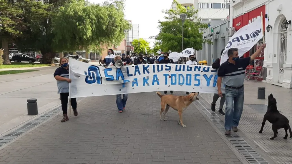 Un día después del escándalo, UPCN persiste con las protestas