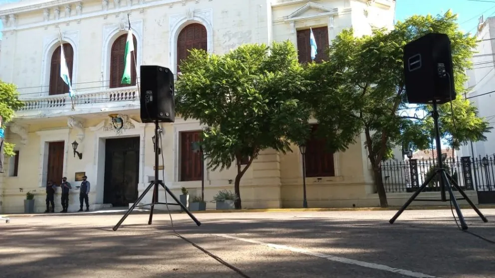 Inspectores agazapados hasta que vuelvan los parlantes de la UPCN