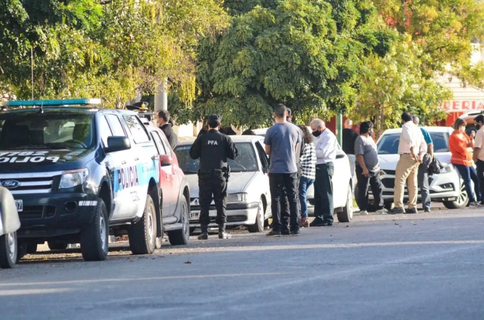 Dieron sepultura a Gabriel Mandagaray en medio de una Guardia de Honor