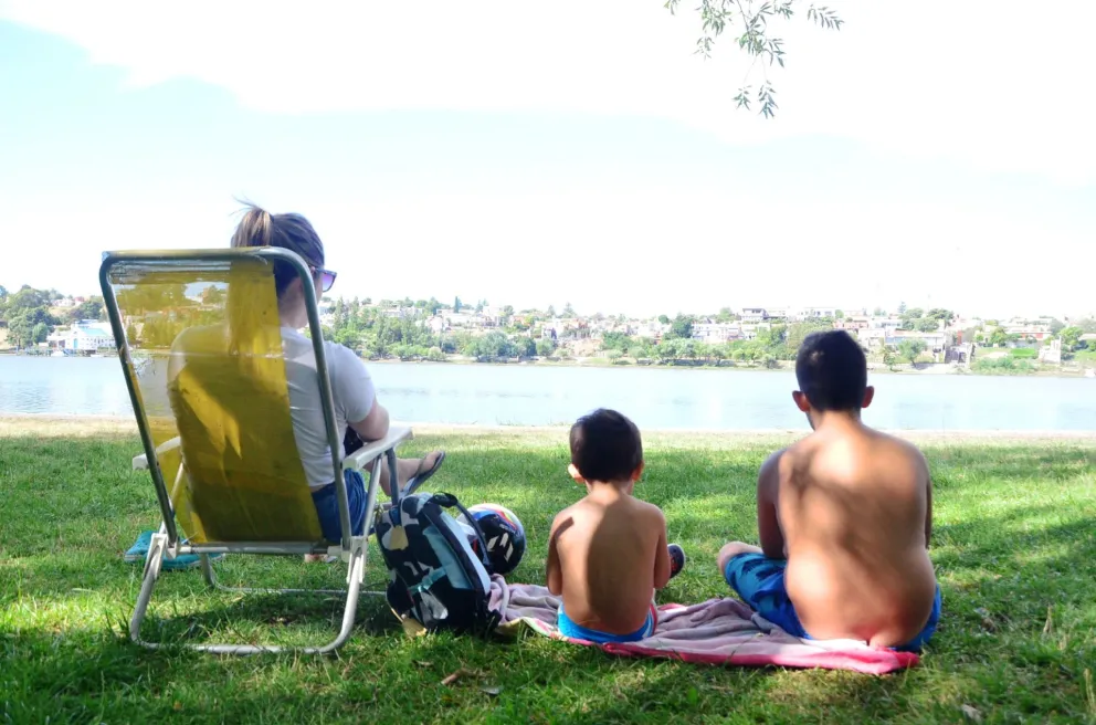 Los estatales podrán sacar sus reposeras este jueves por el Día de Viedma