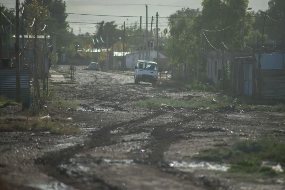 Los pantanos en los barrios quedaron como los paisajes post lluvia