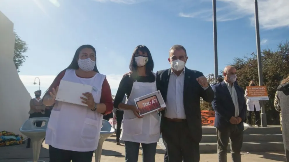 242° aniversario: Homenaje a los trabajadores de salud