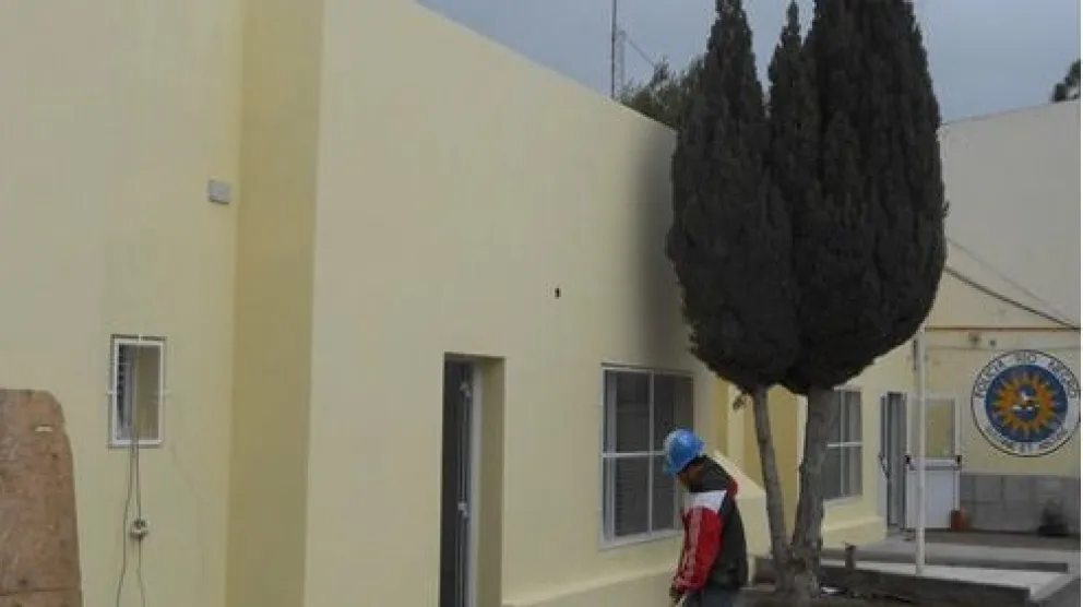 Tomó venganza contra el dueño de un perro que lo mordió, y terminó preso