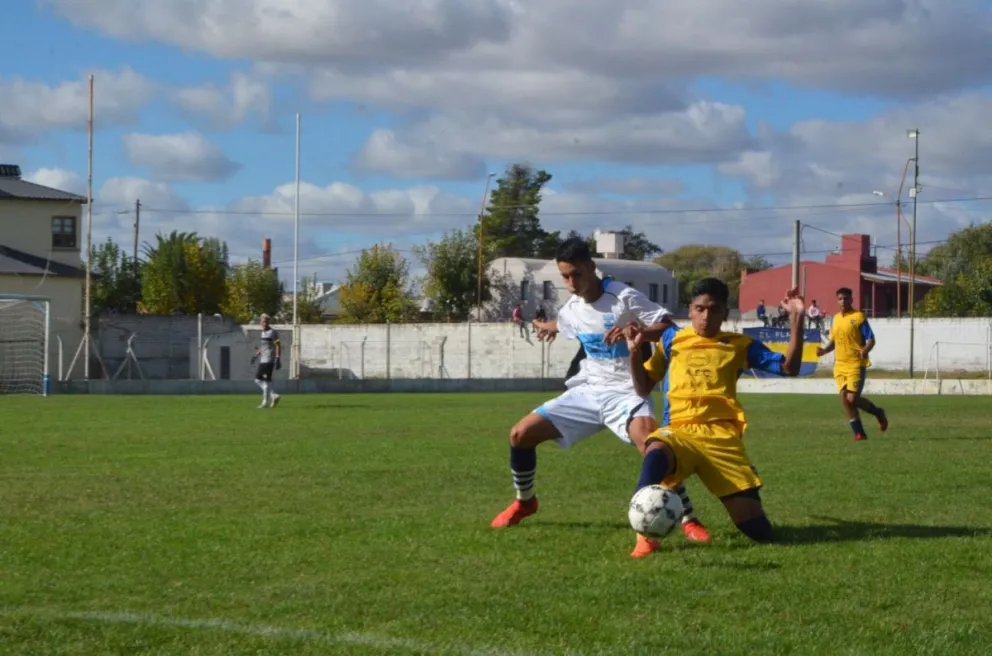 Dos partidos y dos goleadas en la Liga Rionegrina
