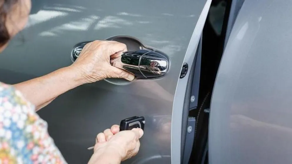 Borrada de alarmas y hurtos: Cómo actuar a la hora de bajar de un auto