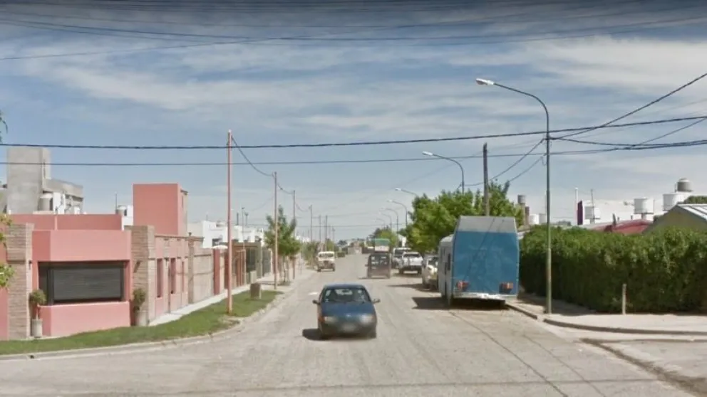 Vecinos retuvieron en el piso a sus atacantes hasta que llegó la Policía