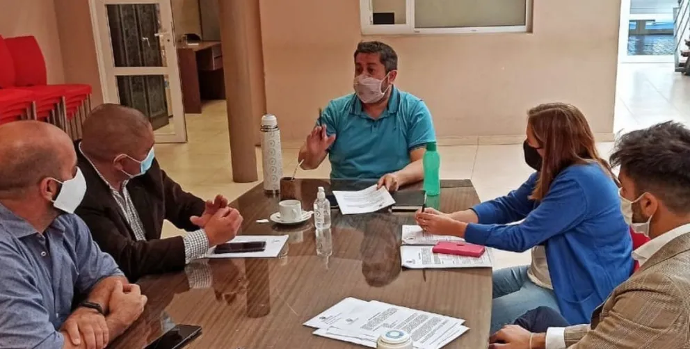Avanzan en multar a organizadores y participantes de fiestas clandestinas