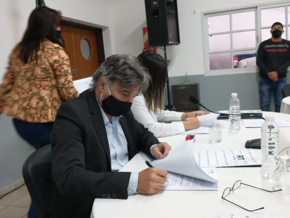 Stopiello: “Pese a la pandemia del coronavirus, cuidamos el trabajo”