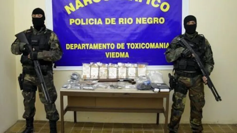 Policías de Viedma se capacitan en consumo problemático y adicciones