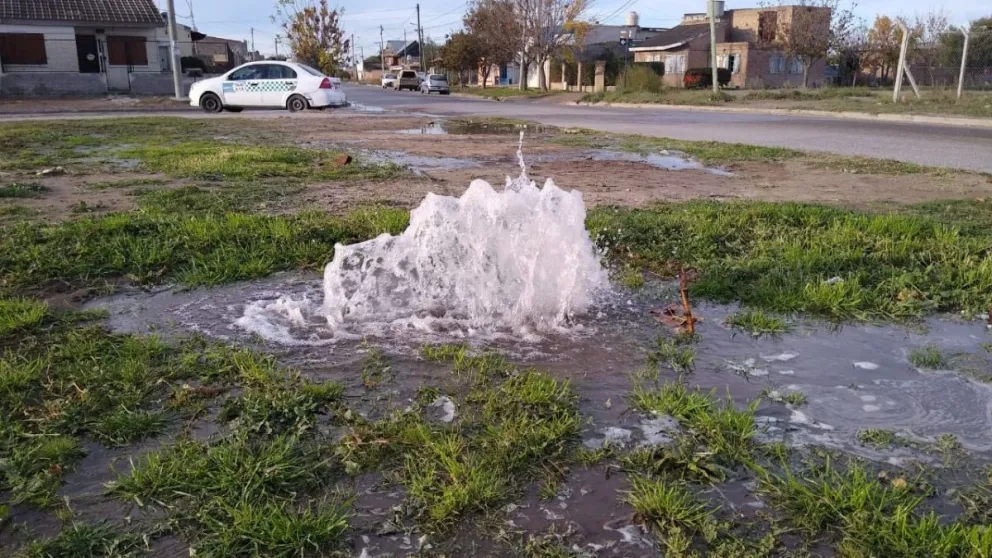 Agua que no se bebe, decide correr por  Ituzaingó y Vintter