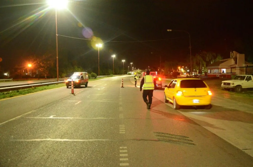 Llenan la ciudad de radares de velocidad para los que manejan como Schumacher