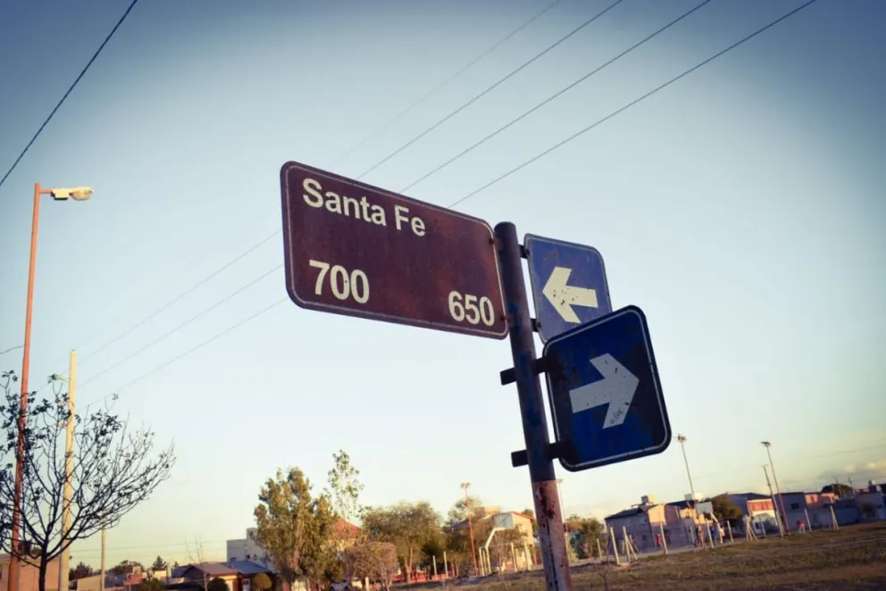 ¿Por qué están mal señalizadas las calles Santa Fe y Oyuela?