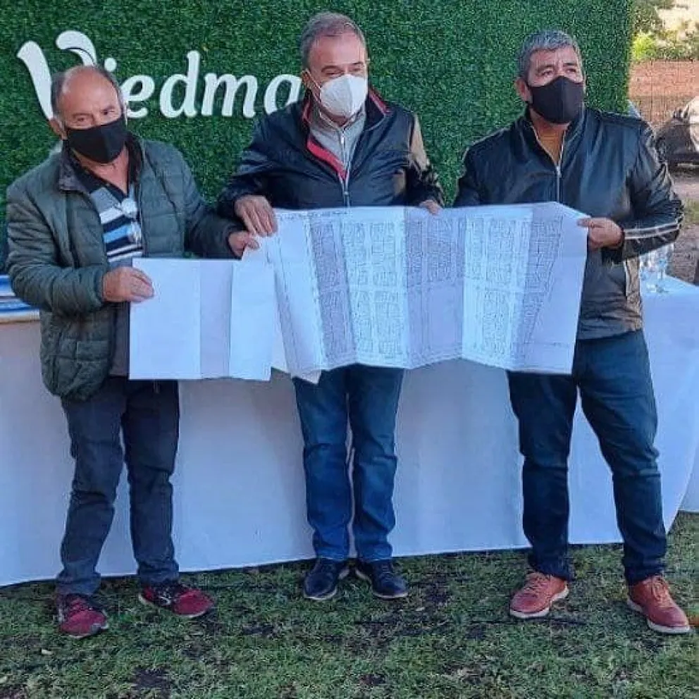 El municipio echa raíces en el Distrito Vecinal Sur en acuerdo con la CGT