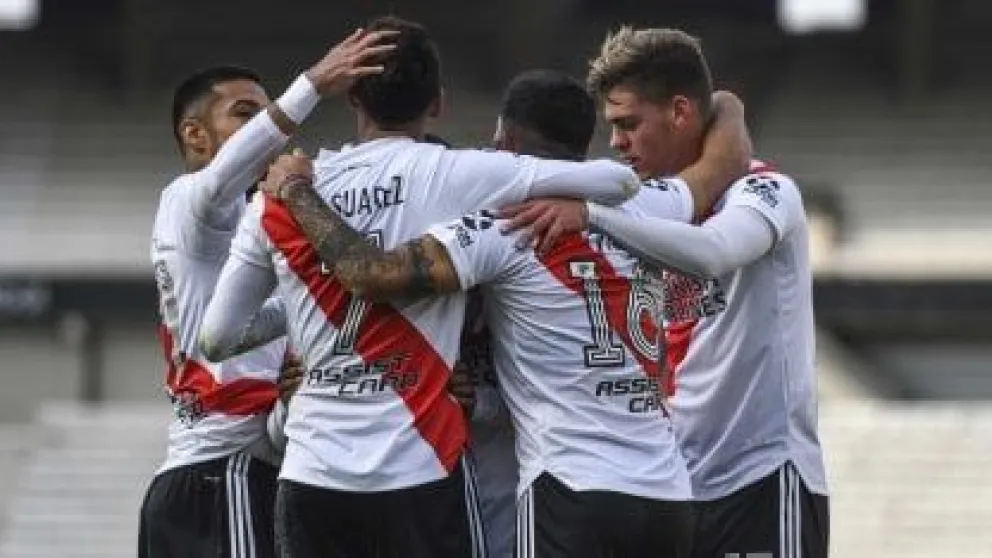 River goleó a Aldosivi y pasó a los cuartos de final de la Copa de la Liga