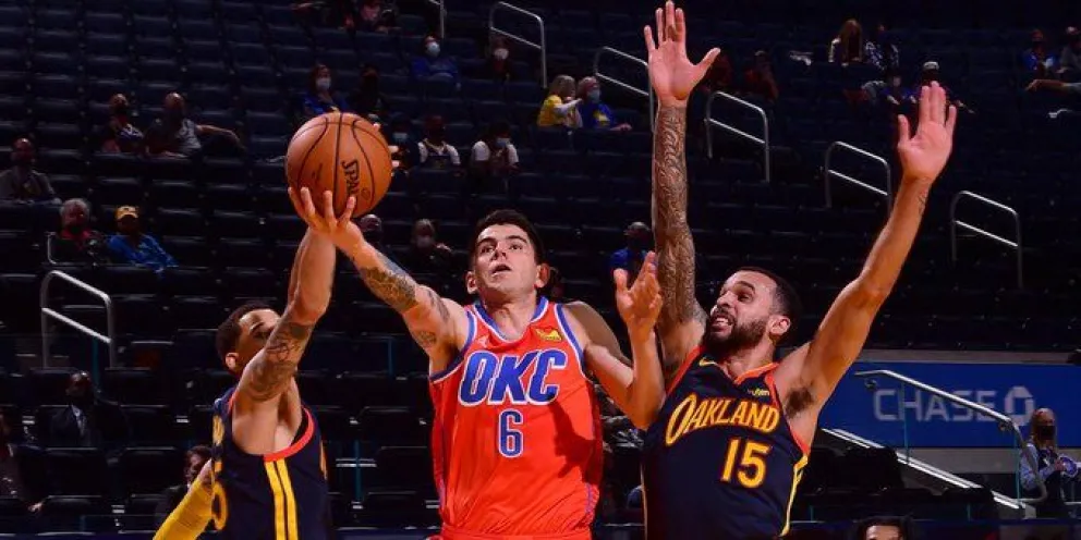 NBA: Deck con récord de minutos y una asistencia de lujo