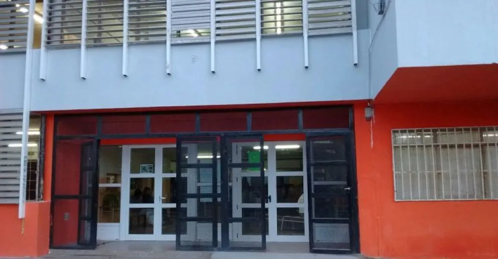 Docentes de Sierra Grande no quieren ir más a las escuelas
