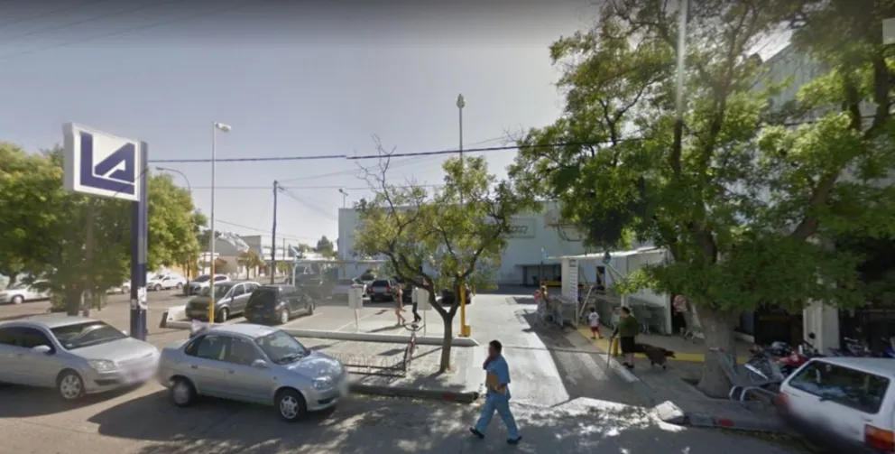Se olvidó de cerrar el auto y se lo desvalijaron