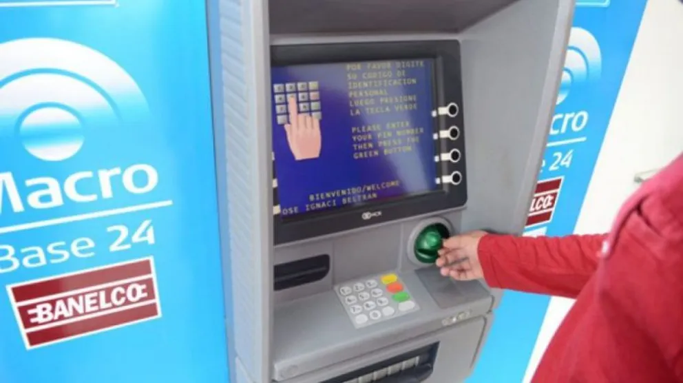 Una crédula mujer se quedó con su caja de ahorros vacía