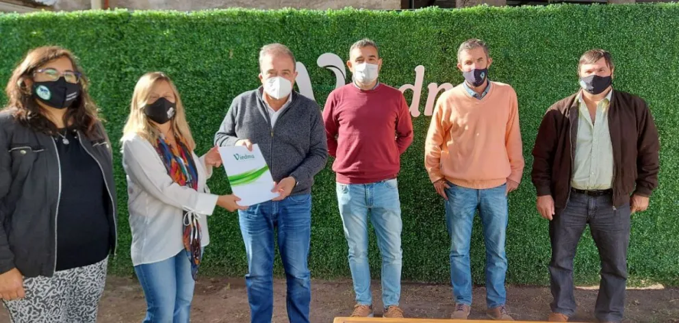 La Municipalidad y UNTER avanzan en la creación de lotes para docentes