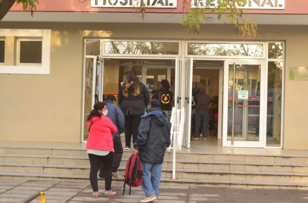 Hospital Zatti: Después de los líos con los turnos, pasarán a ser semanales
