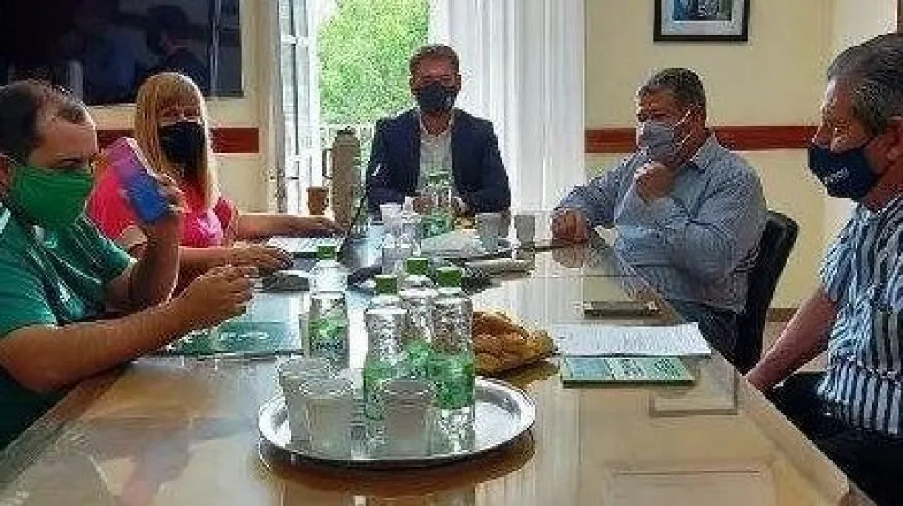 Esta tarde, sí o sí, estarán para la foto el gobierno, ATE y la UPCN