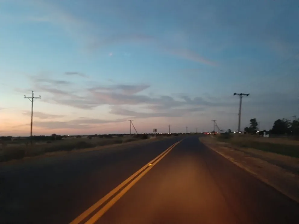 El conductor que volcó en el curvón de El Cóndor tenía el carnet vencido