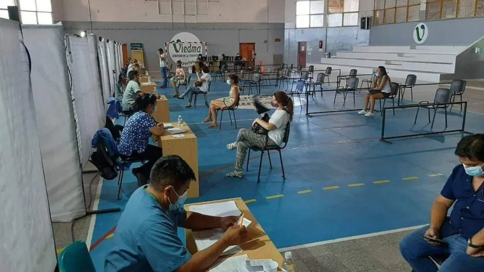Más de 20.000 viedmenses ya recibieron el “pinchazo”