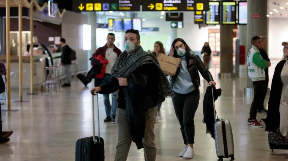 Para la OMS el virus aun no permite reanudar de manera segura los viajes internacionales