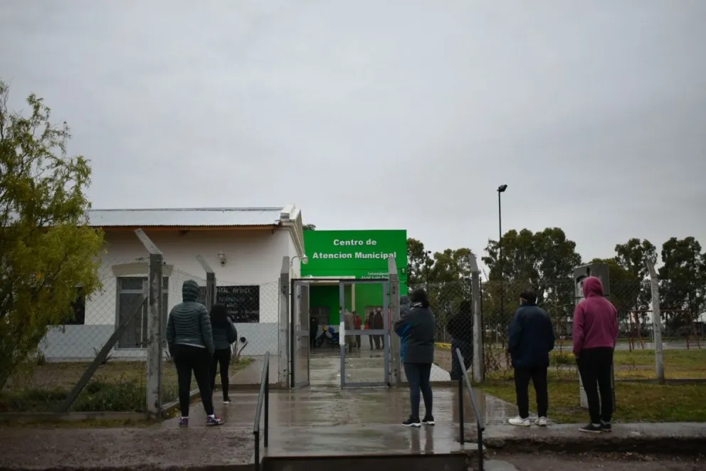 Viedma tuvo 111 casos nuevos y ya supera los 800 pacientes activos