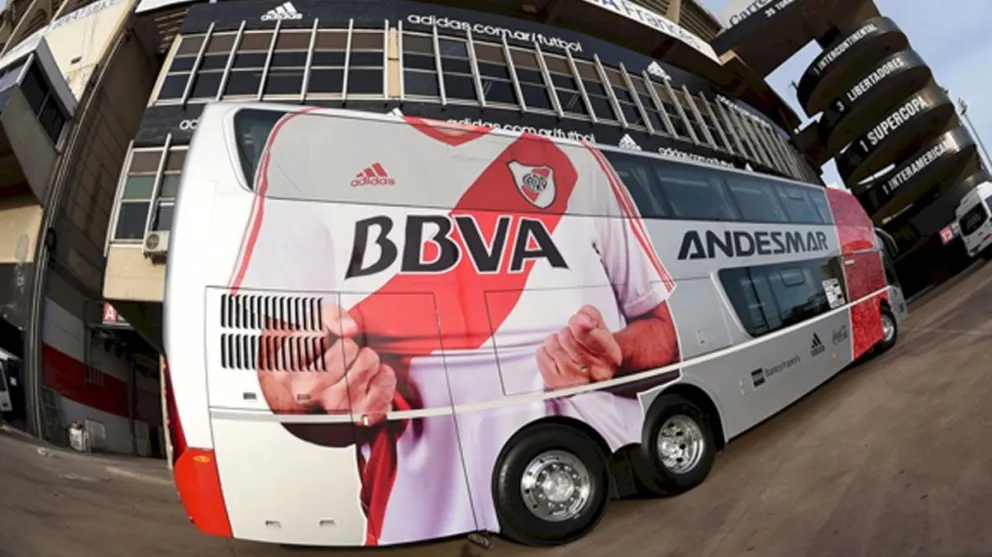Contagios en River: el chofer del plantel se encuentra en estado crítico